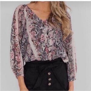 IVORY snake print tie front sheer blouse top
Brand new!!!
